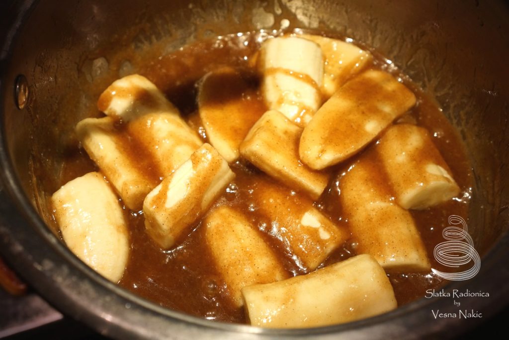 Bananas Foster, banane, sladoled, pržene banane sa sladoledom