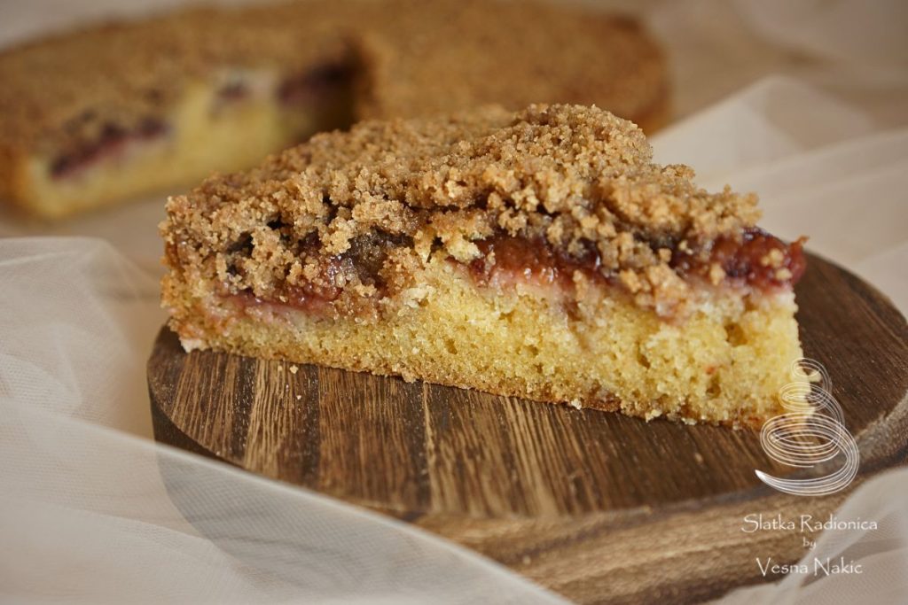 crumble sa šljivama