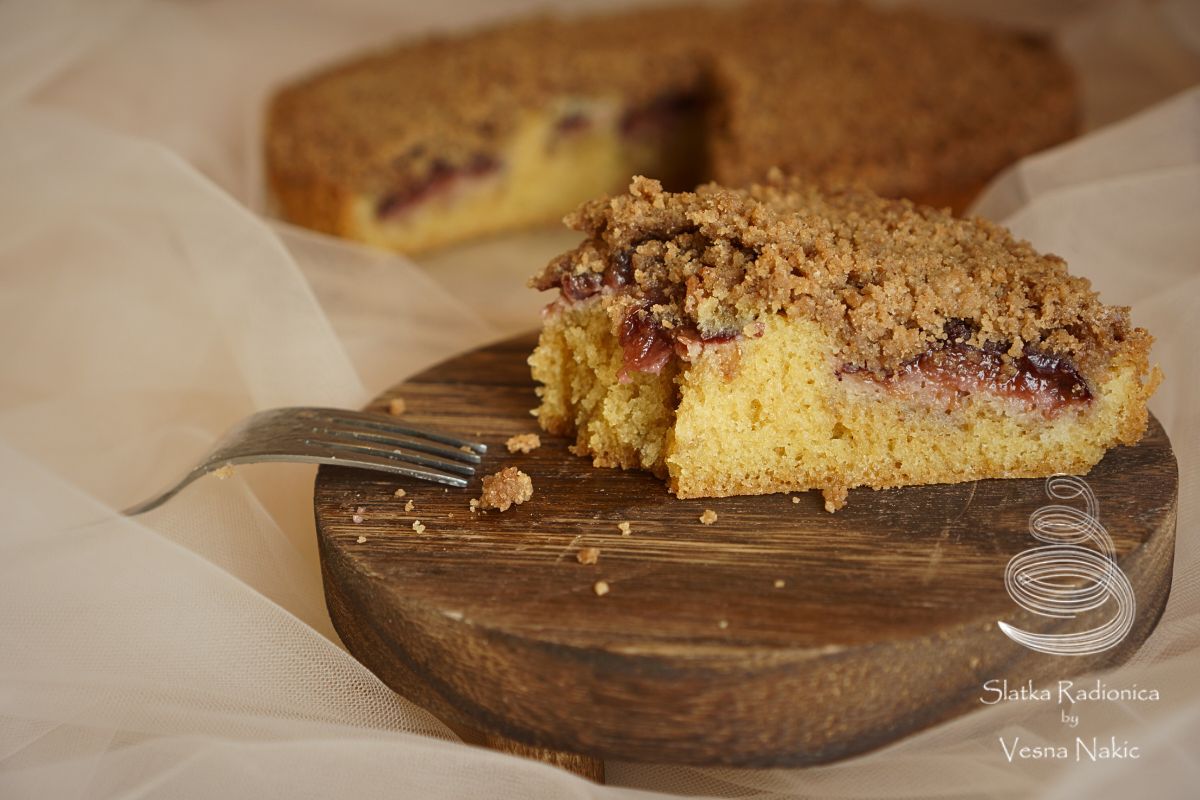 crumble sa šljivama