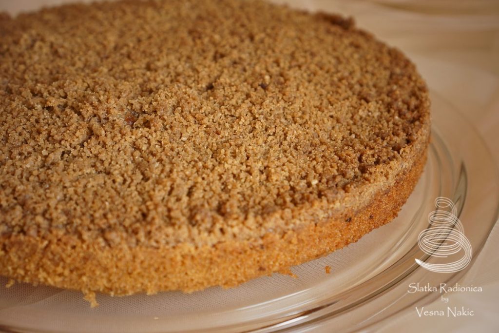 crumble sa šljivama