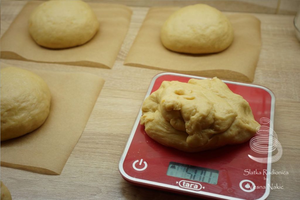 vaganje tijesta i oblikovanje za pince