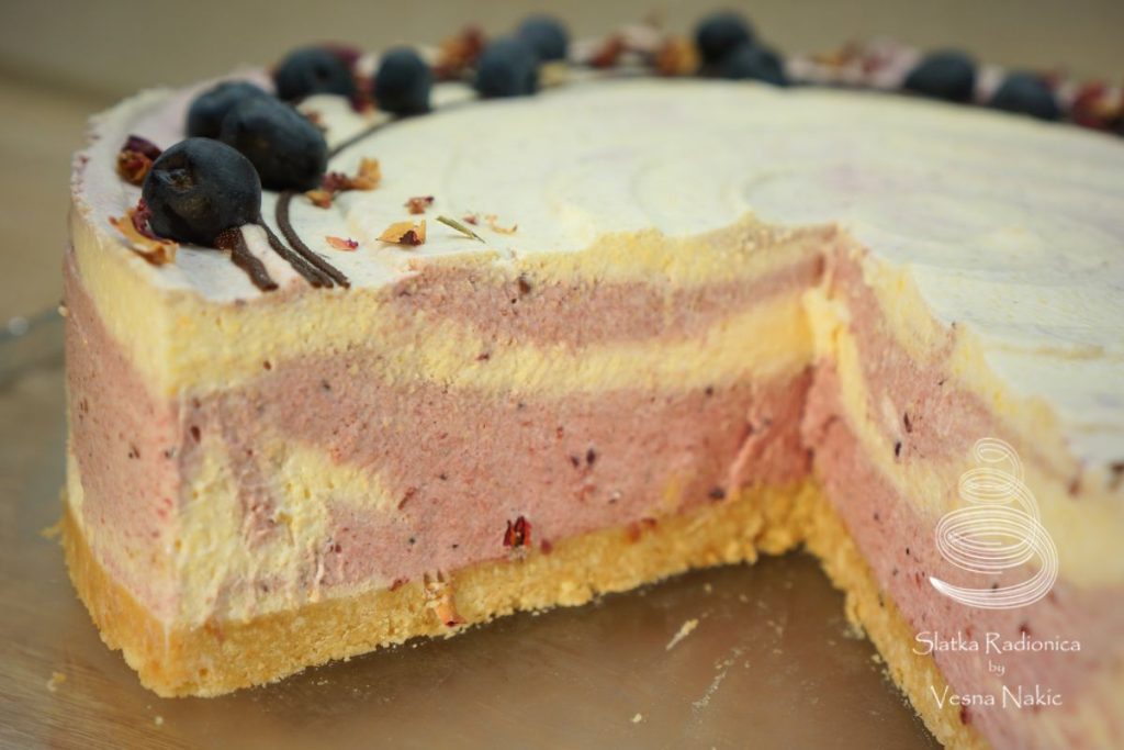 Berry Harmony torta - presjek