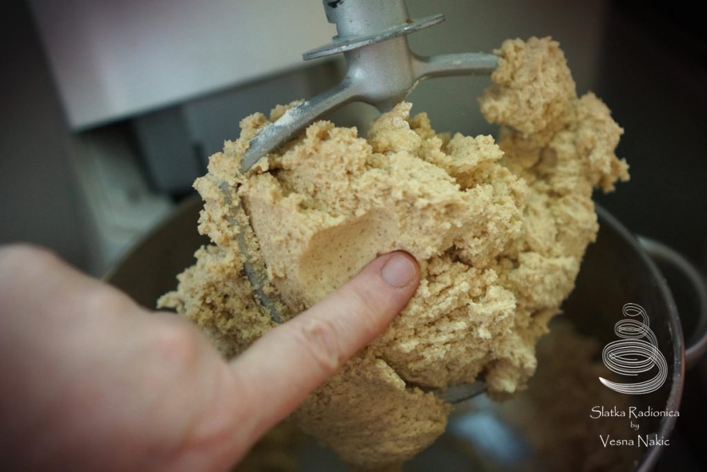 Struktura tijesta za đumbir kekse